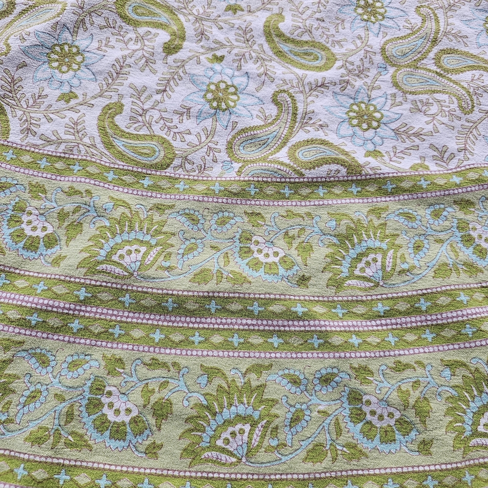 Williams Sonoma Paisley Round Tablecloth Green Yellow French Country Cottage - Picture 4 of 6